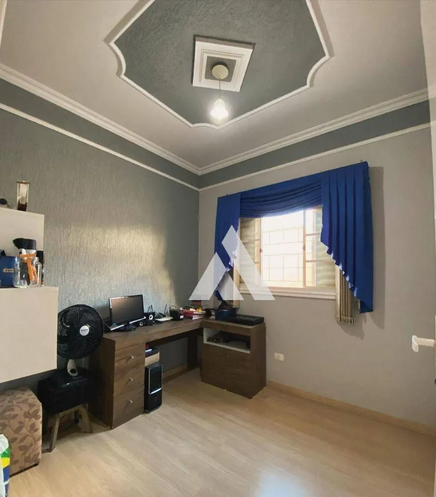 Casa, 4 quartos, 210 m² - Foto 3
