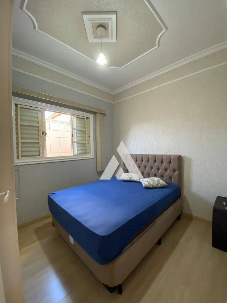 Casa, 4 quartos, 210 m² - Foto 13