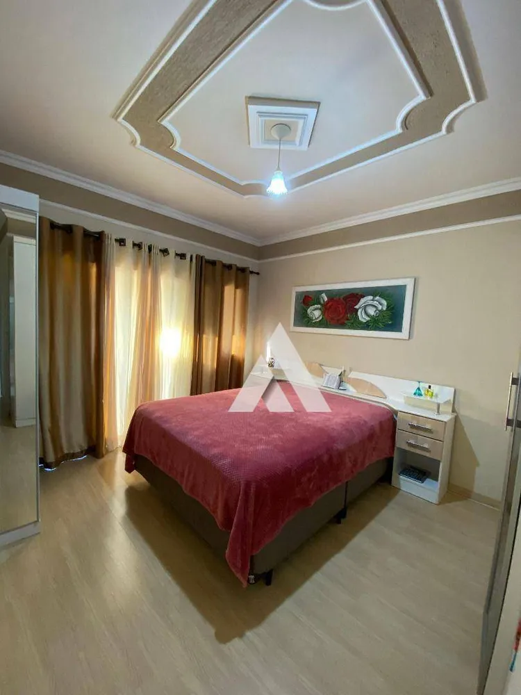 Casa, 4 quartos, 210 m² - Foto 1
