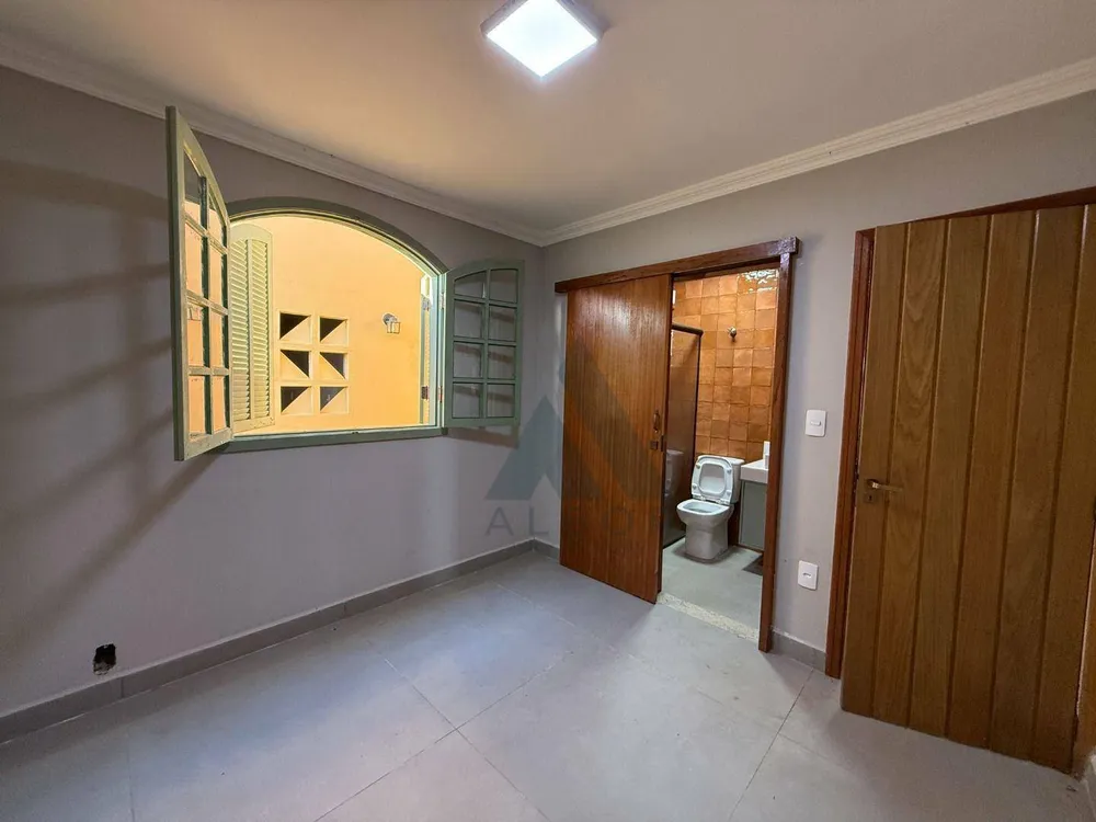 Chácara, 3 quartos, 1056 m² - Foto 6