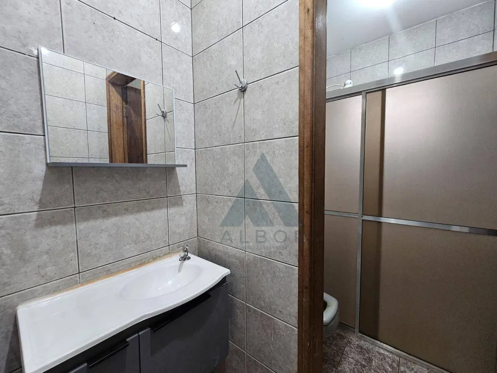 Casa, 7 quartos, 142 m² - Foto 3