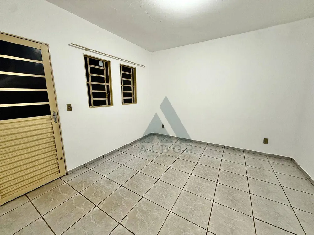 Casa, 2 quartos, 52 m² - Foto 1