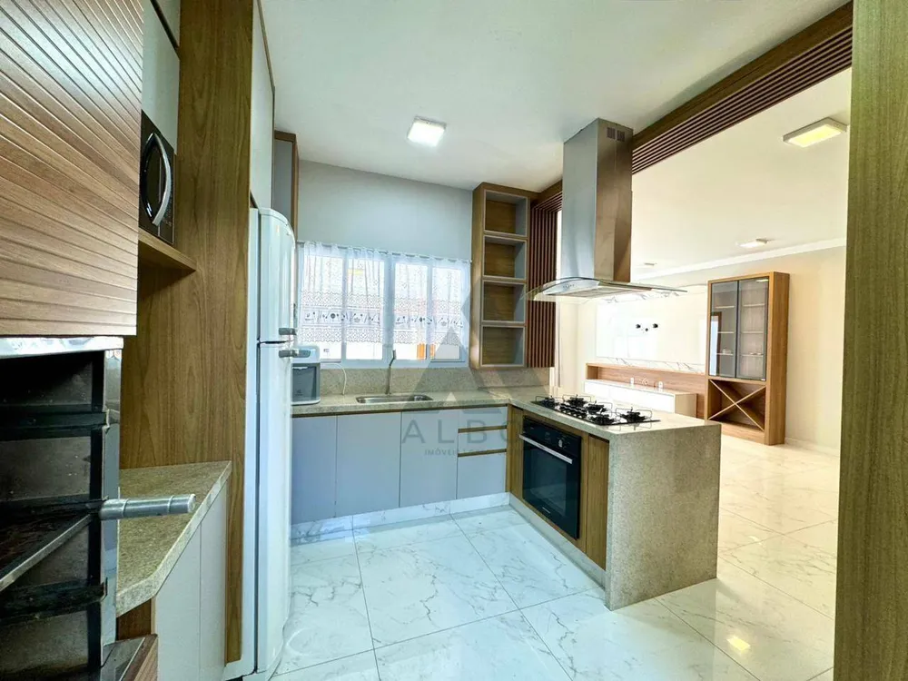 Casa, 3 quartos, 138 m² - Foto 4