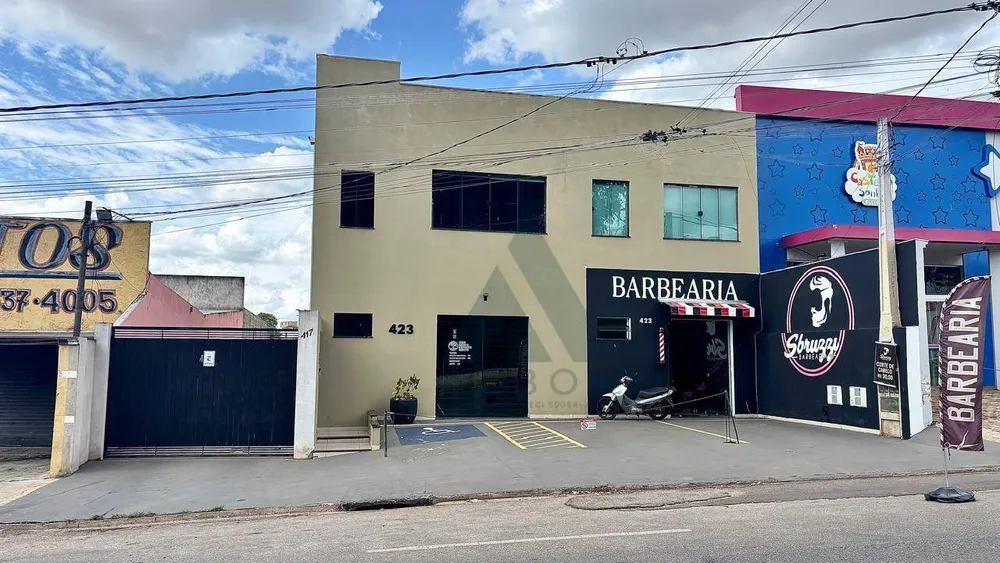 Sobrado, 3 quartos, 411 m² - Foto 1