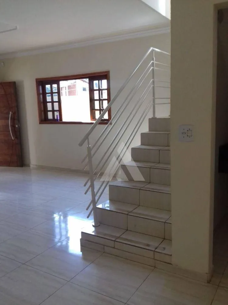 Casa, 3 quartos, 163 m² - Foto 3
