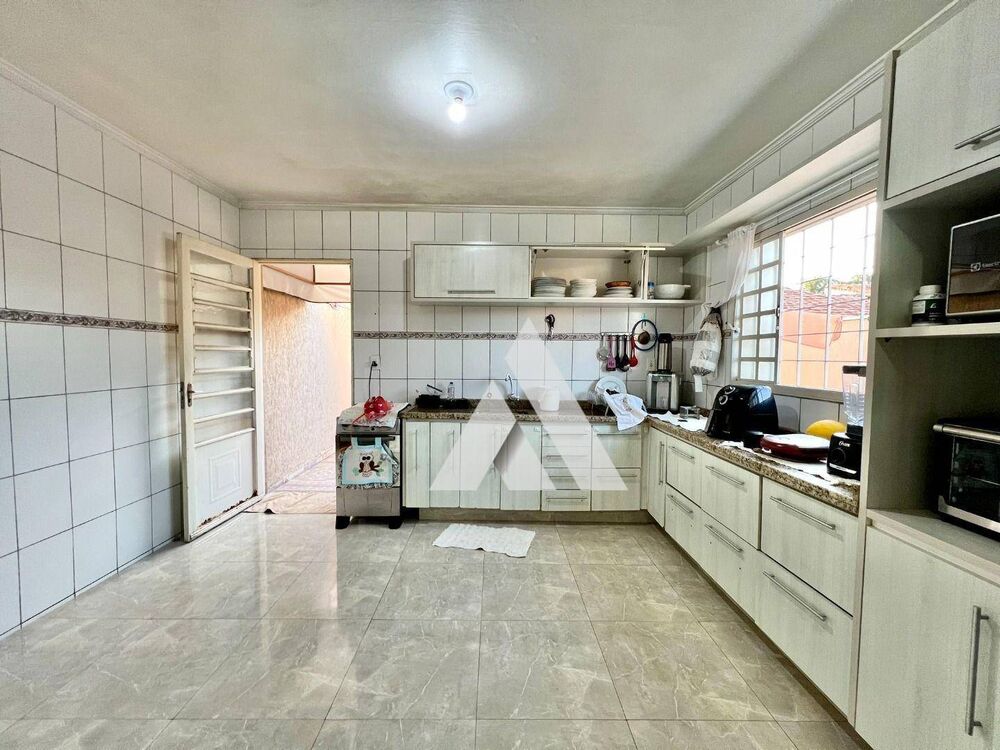 Casa, 3 quartos, 263 m² - Foto 33