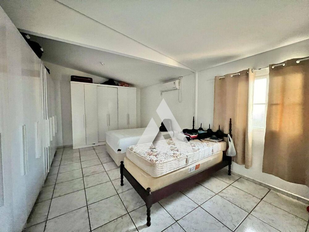 Casa, 3 quartos, 263 m² - Foto 23