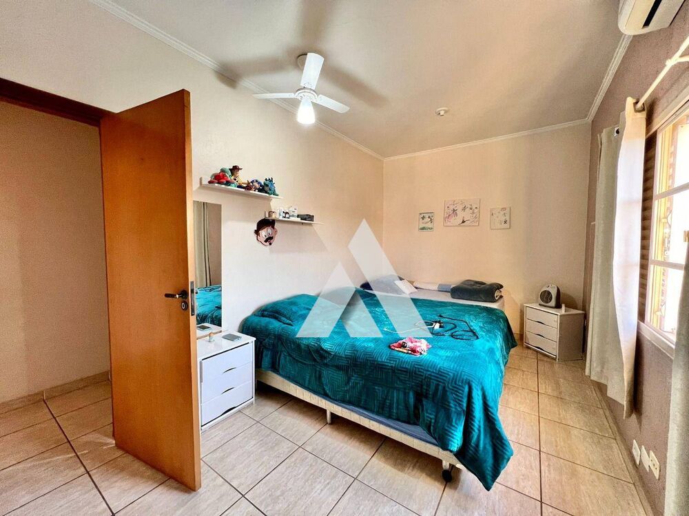Casa, 3 quartos, 263 m² - Foto 29