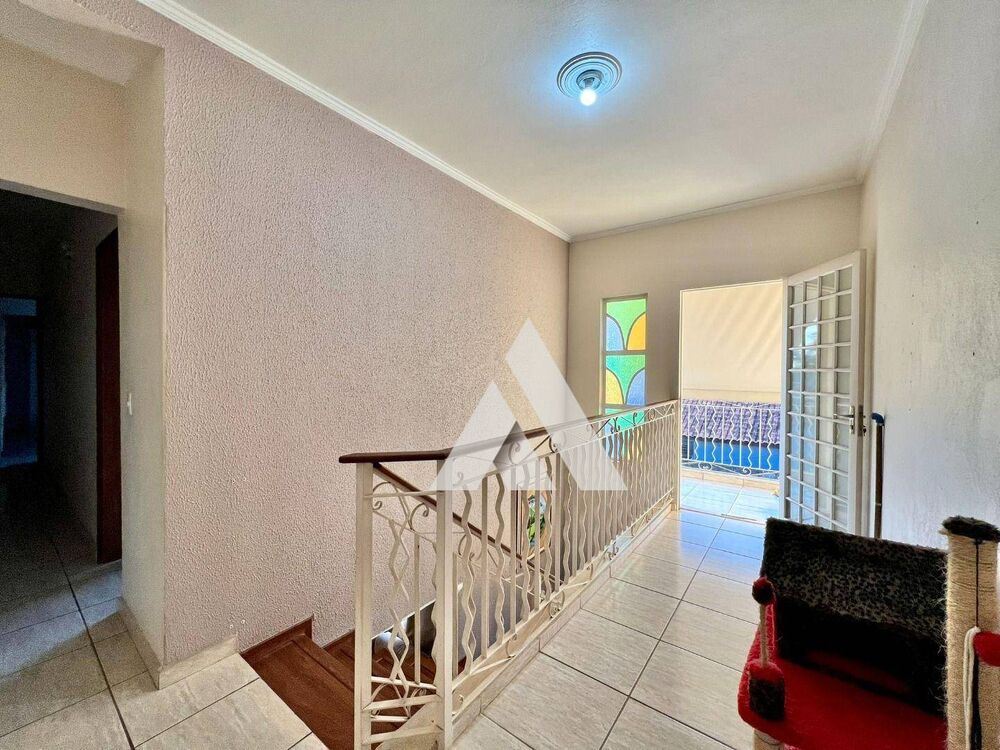 Casa, 3 quartos, 263 m² - Foto 25
