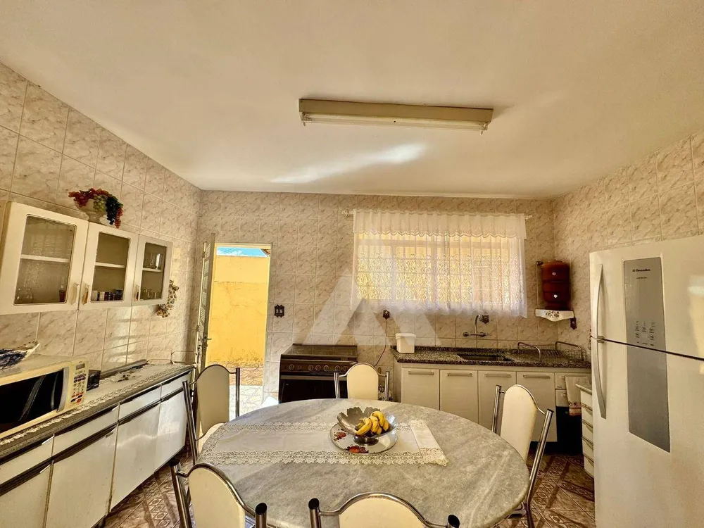 Casa, 3 quartos, 244 m² - Foto 24