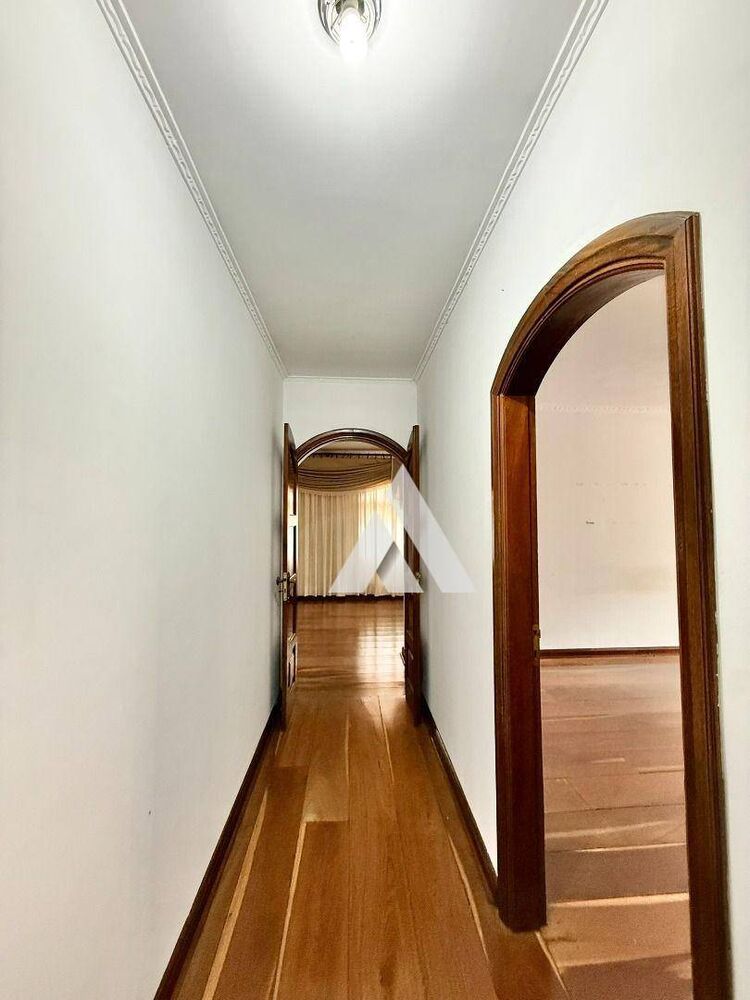 Casa à venda com 5 quartos, 400m² - Foto 8