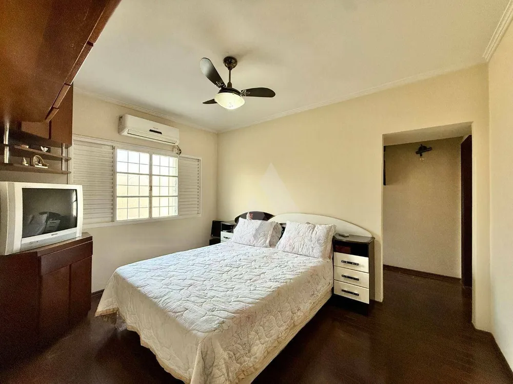 Casa, 4 quartos, 319 m² - Foto 15