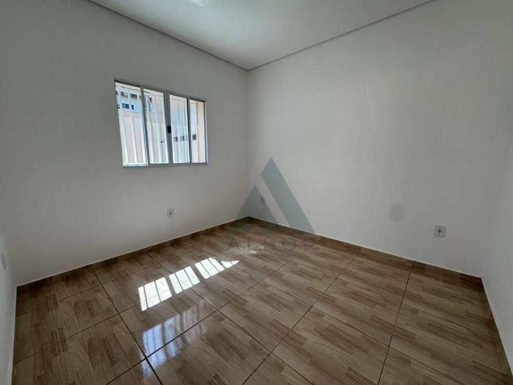 Casa, 3 quartos, 163 m² - Foto 2