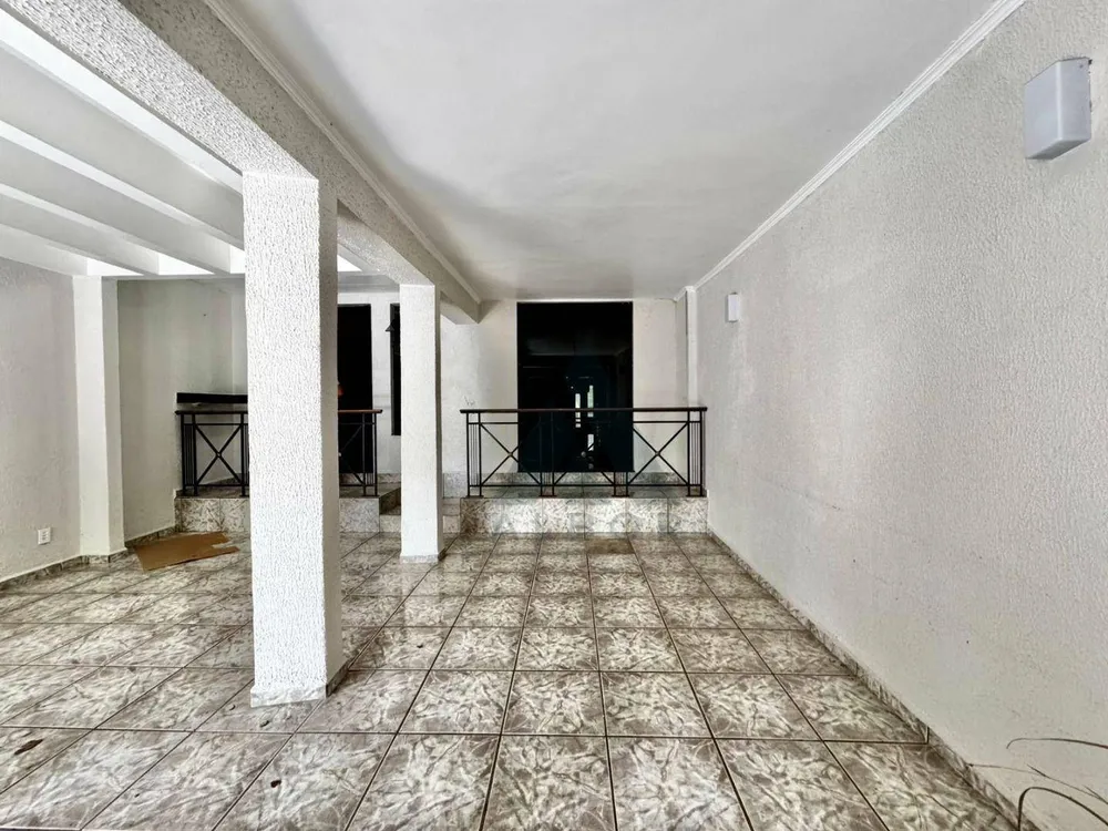 Casa, 4 quartos, 289 m² - Foto 3