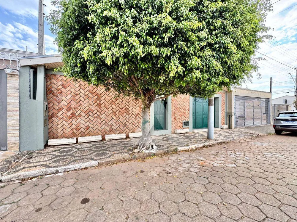 Casa, 3 quartos, 198 m² - Foto 2