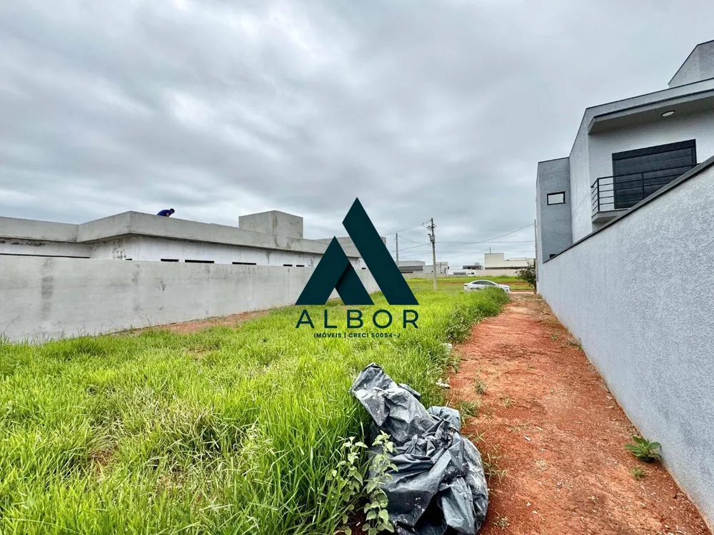 Loteamento e Condomínio, 360 m² - Foto 1