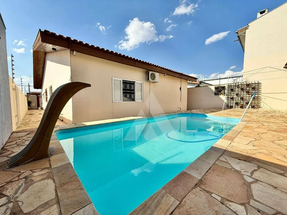Casa, 3 quartos, 360 m² - Foto 1