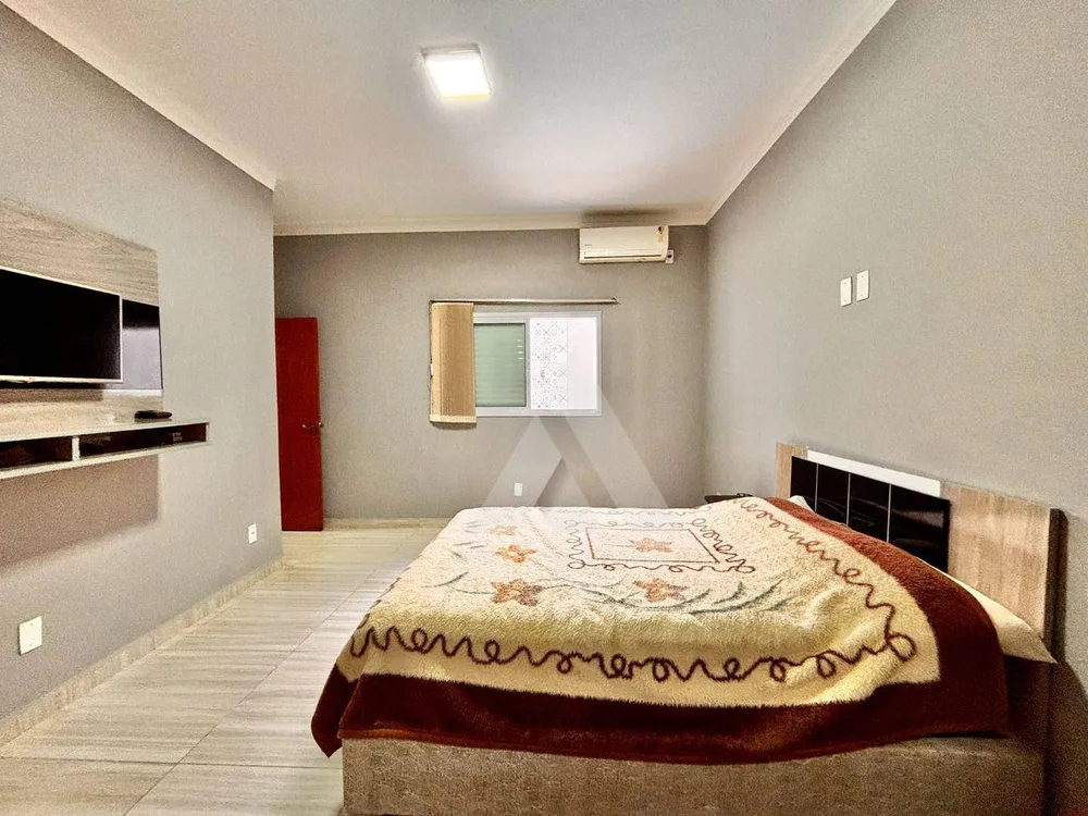 Casa, 3 quartos, 200 m² - Foto 13
