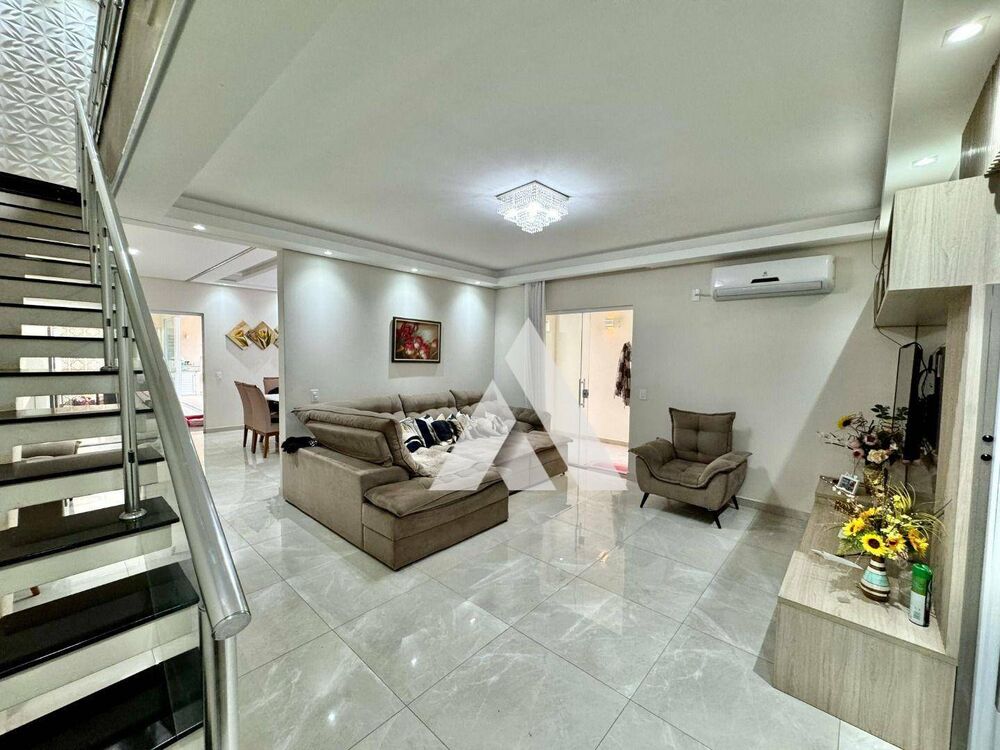 Casa, 3 quartos, 264 m² - Foto 25
