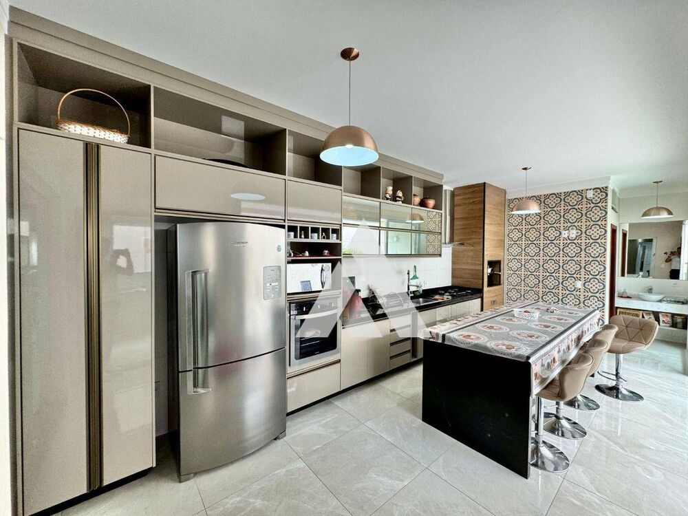 Casa, 3 quartos, 264 m² - Foto 23