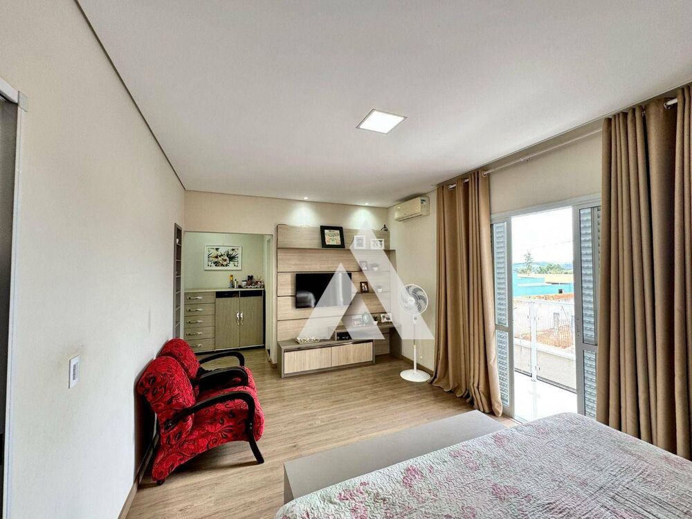 Casa, 3 quartos, 264 m² - Foto 27