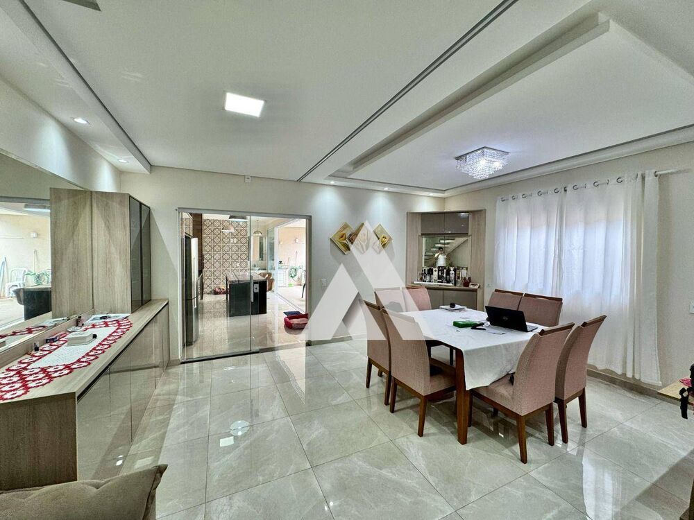 Casa à venda com 3 quartos, 264m² - Foto 10
