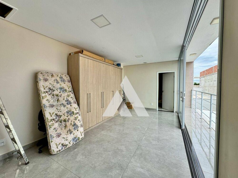 Casa, 3 quartos, 264 m² - Foto 31