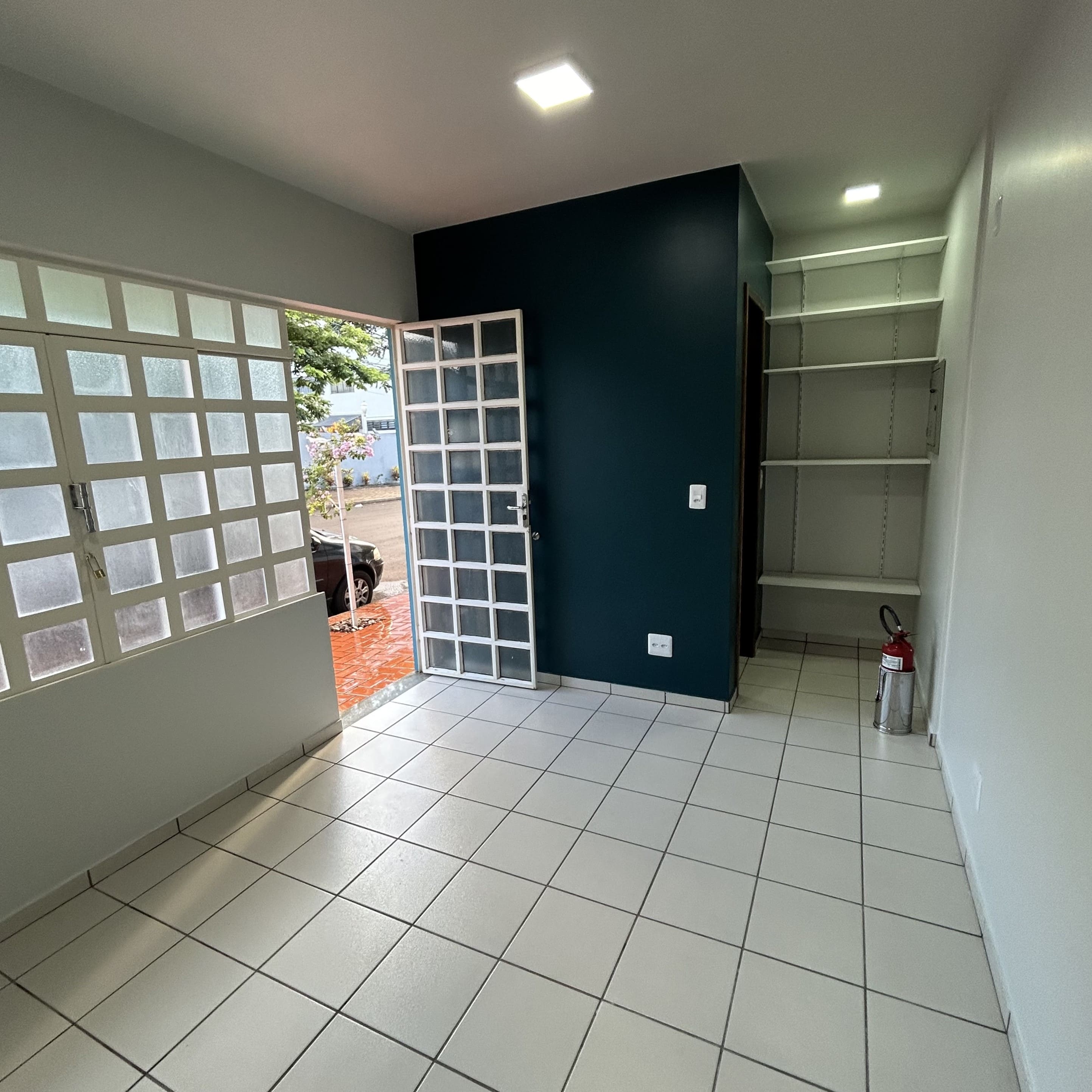 Conjunto Comercial-Sala para alugar com 1 quarto, 13m² - Foto 1