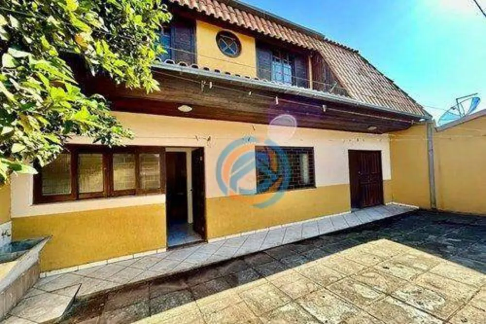 Casa, 4 quartos, 250 m² - Foto 1