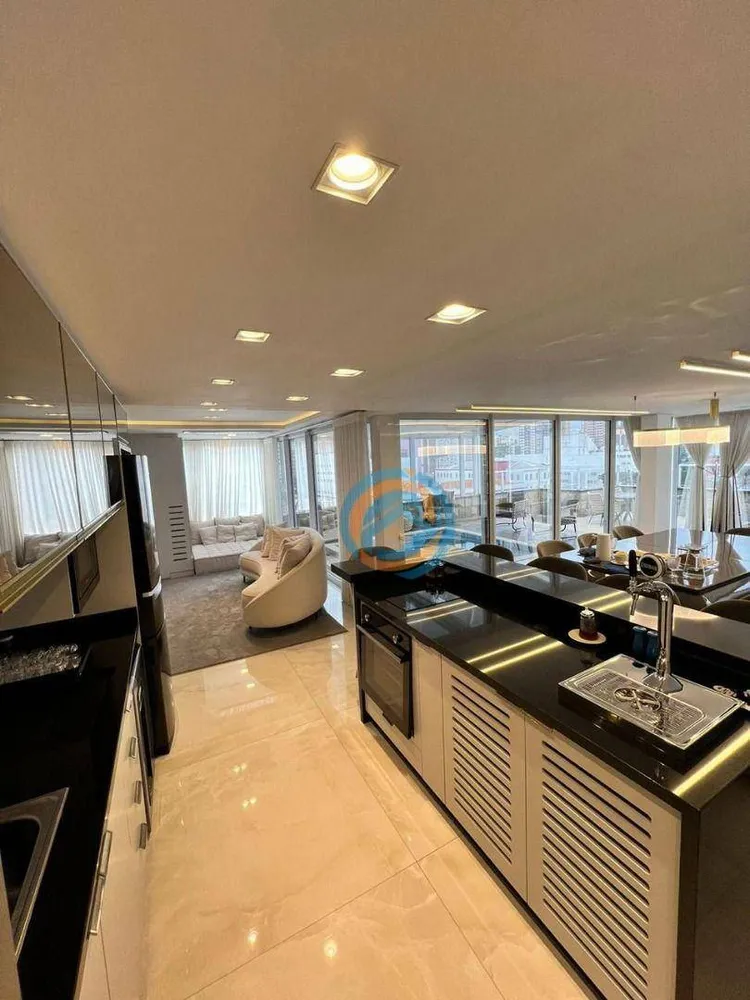 Cobertura, 3 quartos, 313 m² - Foto 8