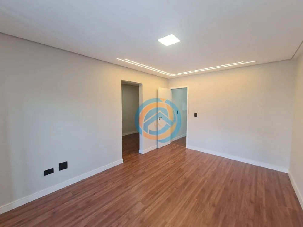 Sobrado, 3 quartos, 237 m² - Foto 9