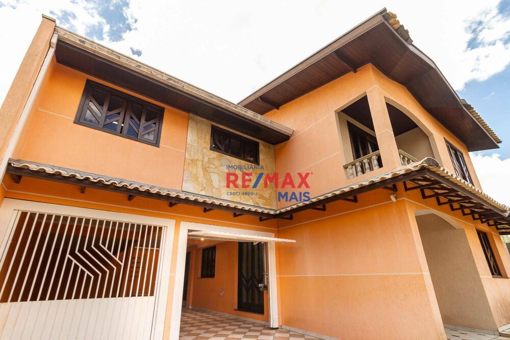 Sobrado à venda com 3 quartos, 108m² - Foto 1
