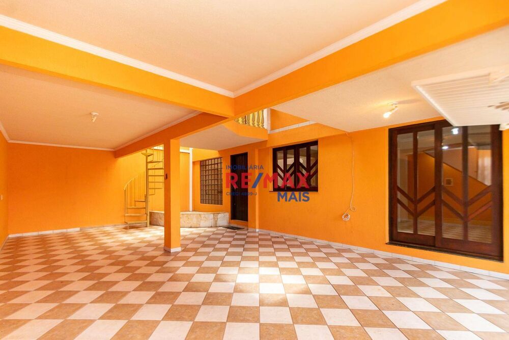 Sobrado à venda com 3 quartos, 108m² - Foto 2