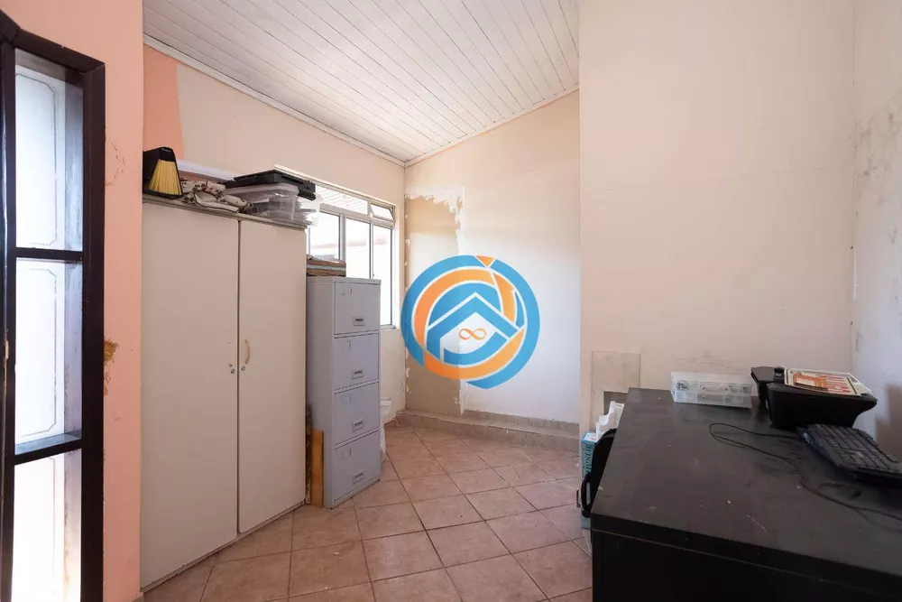 Casa, 4 quartos, 300 m² - Foto 37