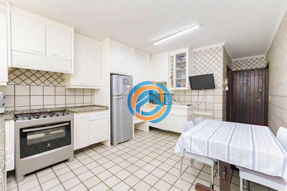 Sobrado, 4 quartos, 245 m² - Foto 4