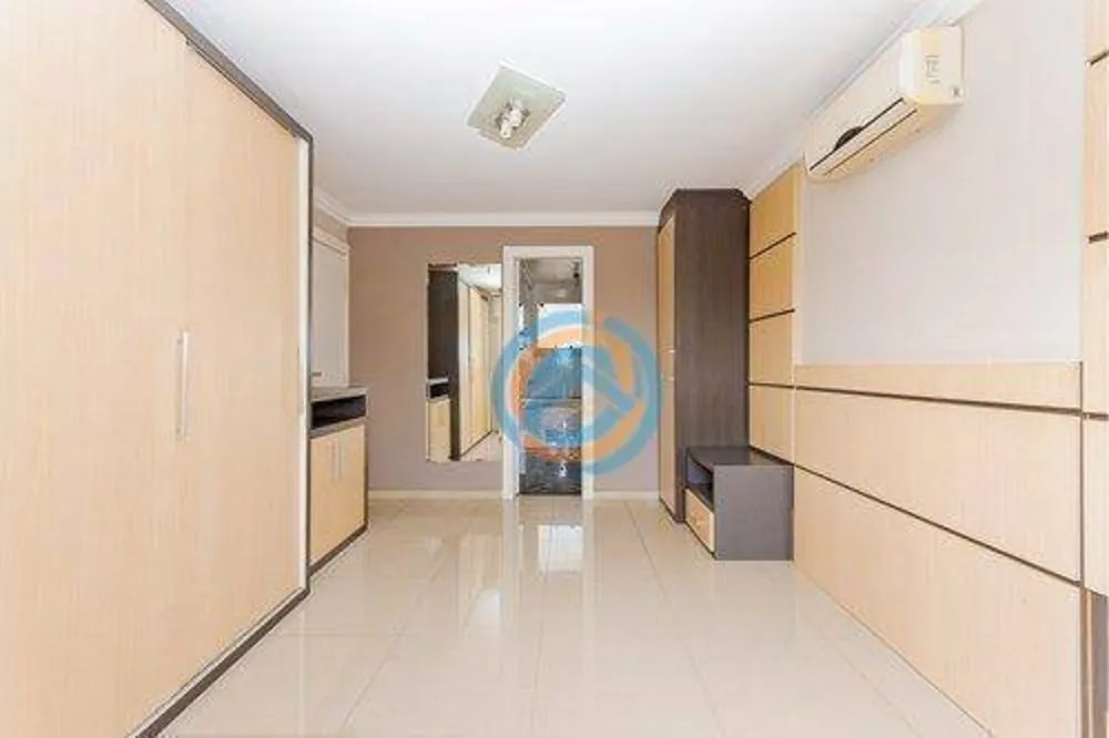 Sobrado, 3 quartos, 221 m² - Foto 2