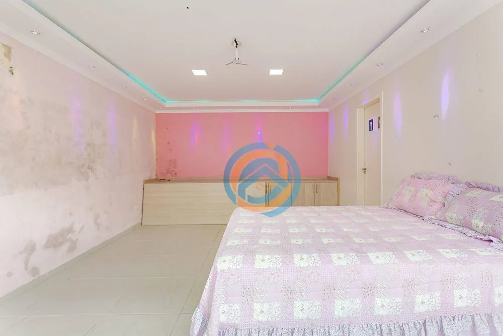 Casa, 4 quartos, 240 m² - Foto 7