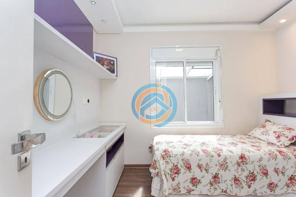Casa, 4 quartos, 240 m² - Foto 1