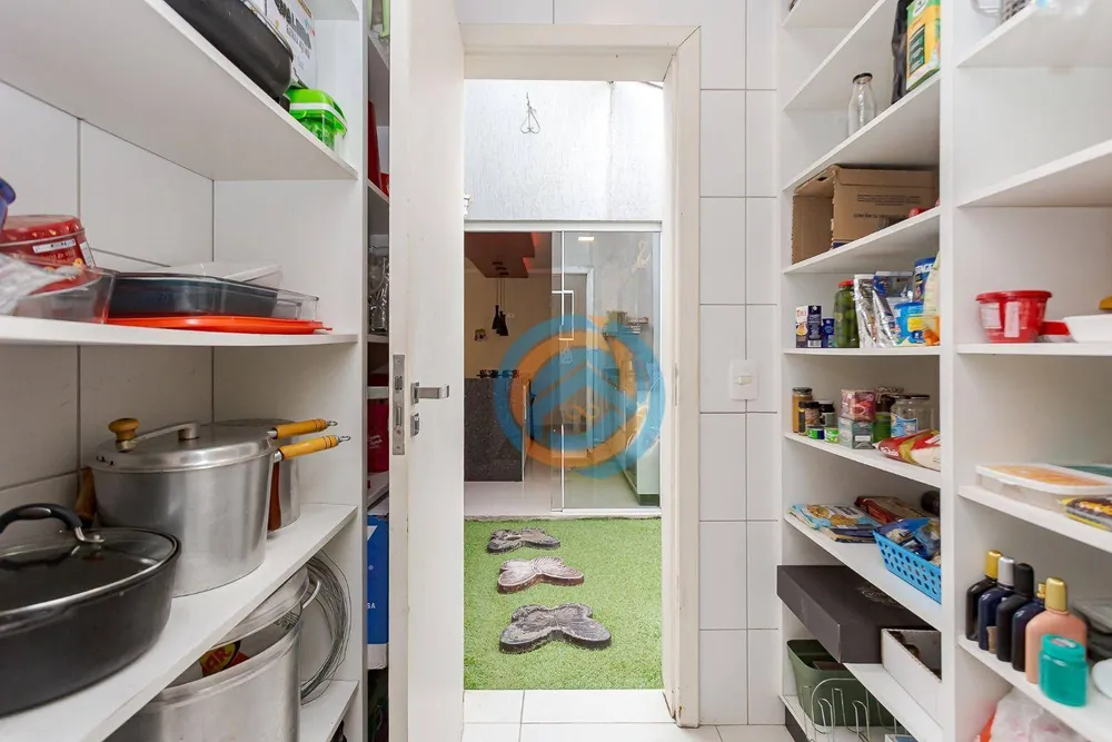 Casa, 4 quartos, 240 m² - Foto 9