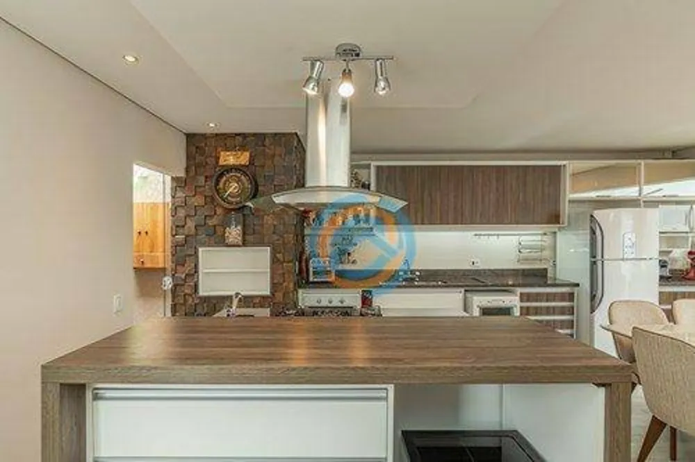 Sobrado, 4 quartos, 226 m² - Foto 1