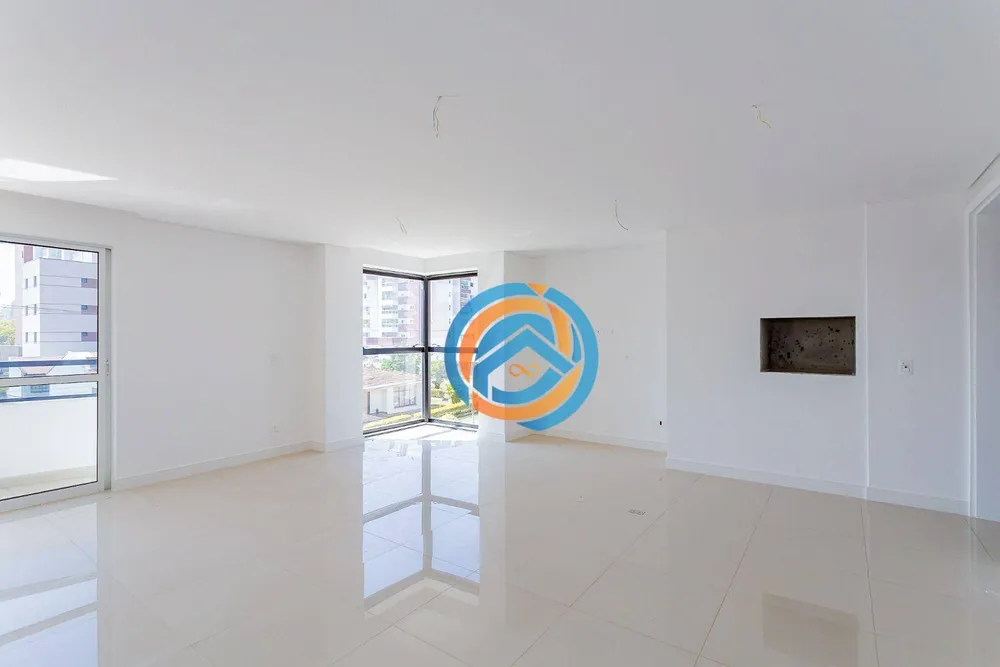 Apartamento, 3 quartos, 134 m² - Foto 1