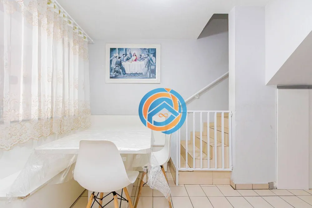 Sobrado, 4 quartos, 198 m² - Foto 2