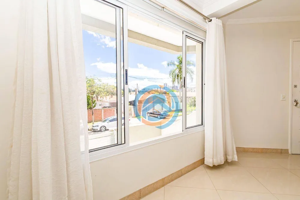 Casa, 3 quartos, 213 m² - Foto 3