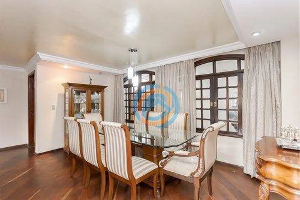 Sobrado, 4 quartos, 298 m² - Foto 2