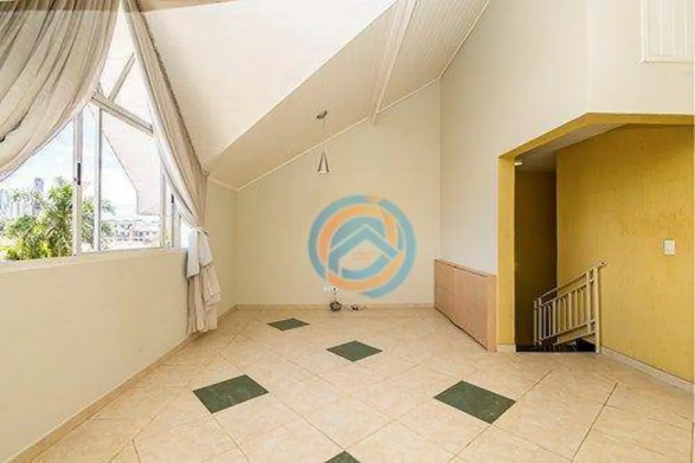 Sobrado, 3 quartos, 213 m² - Foto 2
