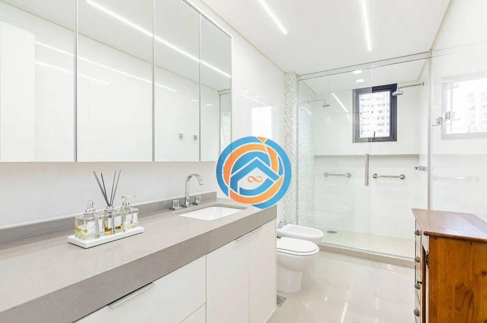 Apartamento, 3 quartos, 189 m² - Foto 2