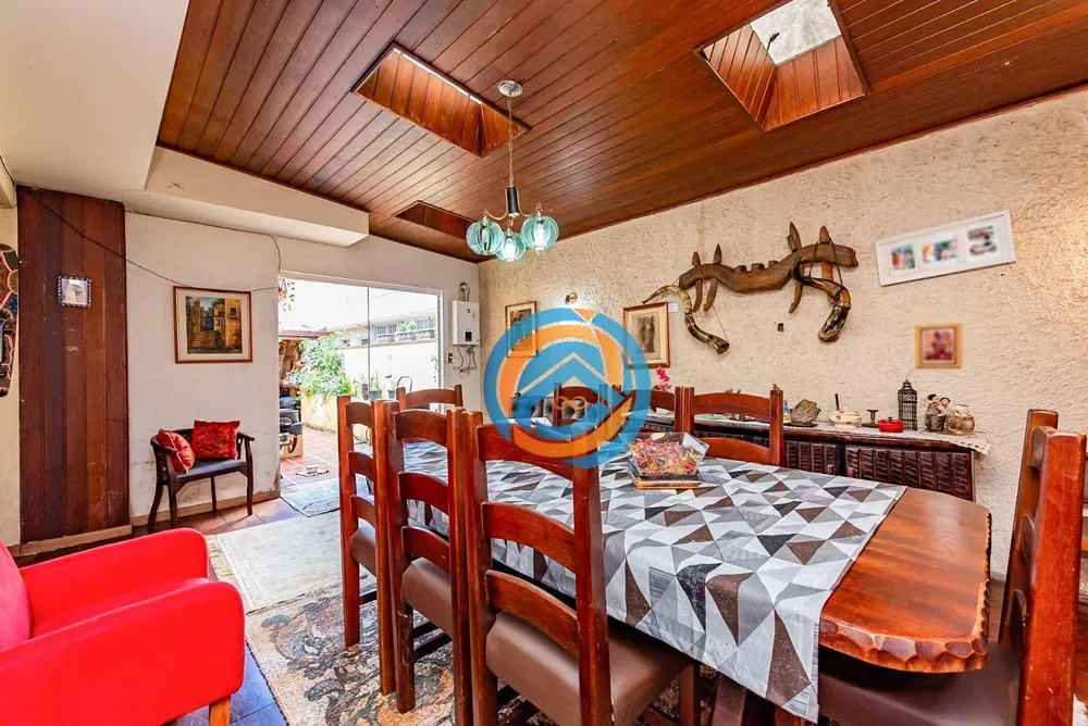 Casa, 3 quartos, 220 m² - Foto 4