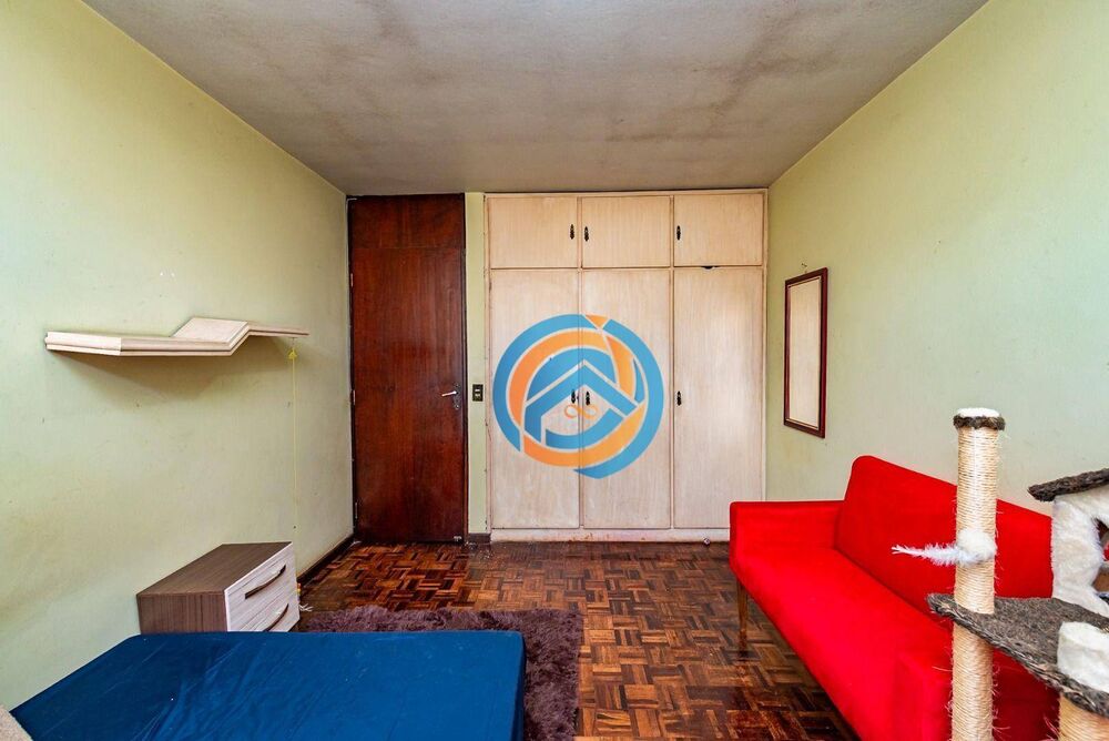 Casa à venda com 3 quartos, 220m² - Foto 5