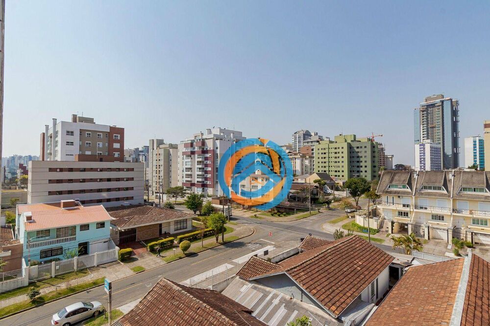 Apartamento à venda com 3 quartos, 134m² - Foto 2