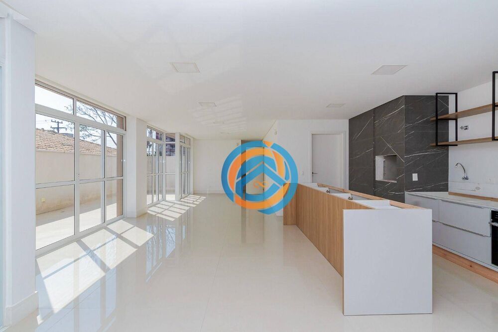 Apartamento à venda com 3 quartos, 134m² - Foto 3